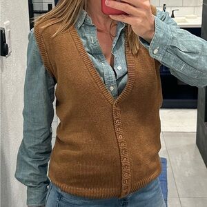 Vintage Ricki V-Neck Sweater Vest in Rich Brown